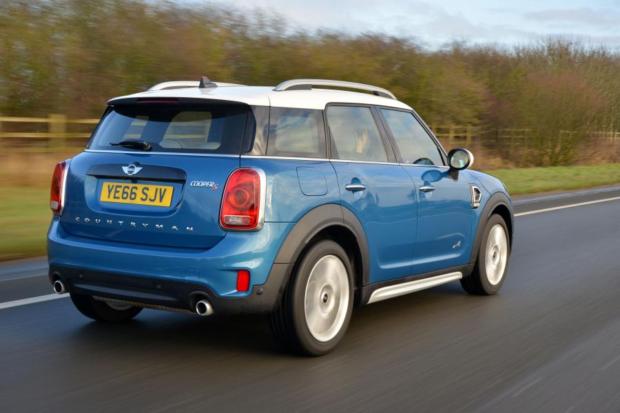  Mini Cooper S Countryman ALL4 2017 года  (UK) (фото 11 из 37)